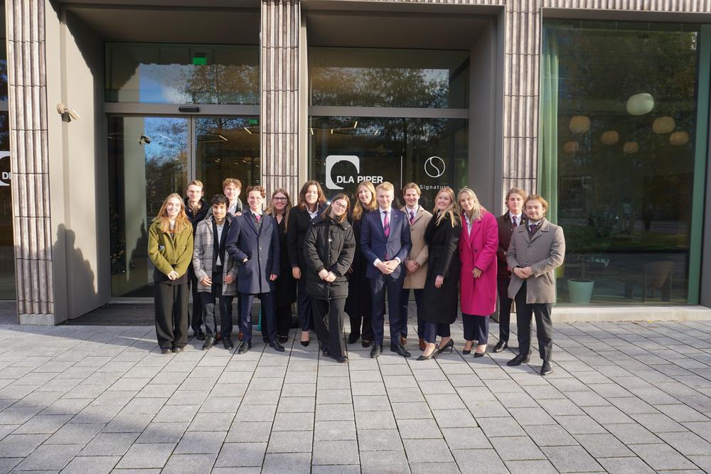 Kantoorbezoek DLA Piper